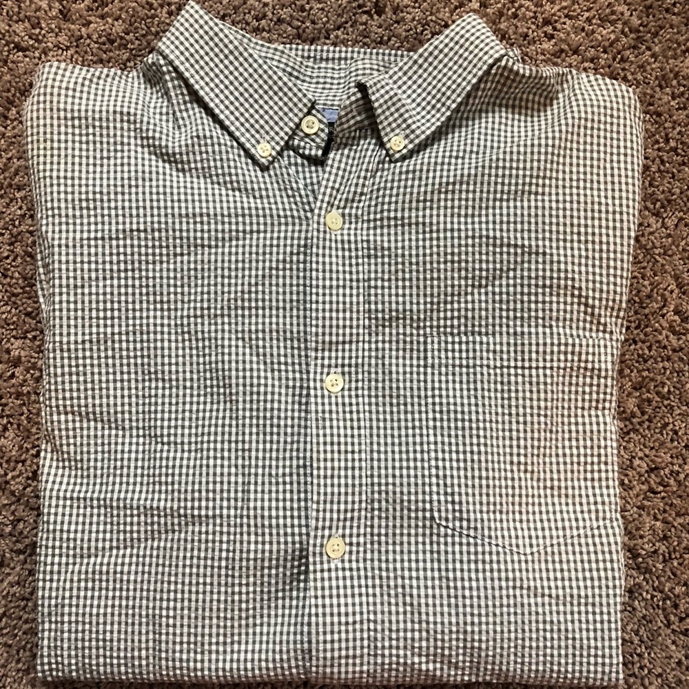 Long sleeve Men’s button down shirt- BR 👔